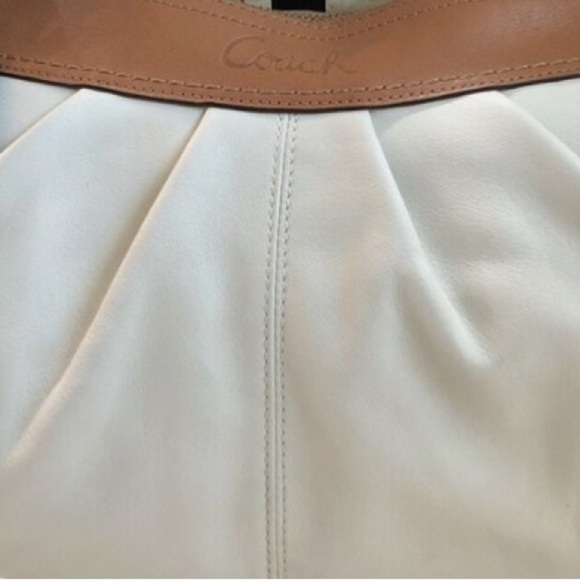 Coach "Hobo Style" Vintage Handbag with embossed "Coach" signature - Picture 7 of 7